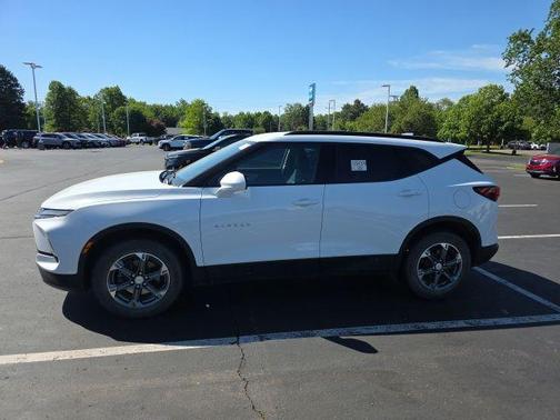 Summit White 2024 Chevrolet Blazer 2LT