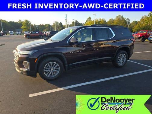 2022 Chevrolet Traverse LT Cloth