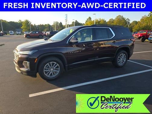 2022 Chevrolet Traverse LT Cloth
