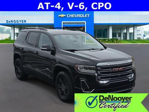 2023 GMC Acadia AWD AT4