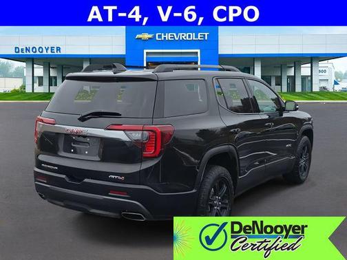 2023 GMC Acadia AWD AT4