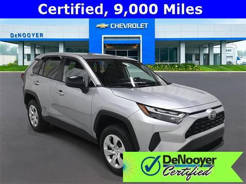 2023 Toyota RAV4 LE