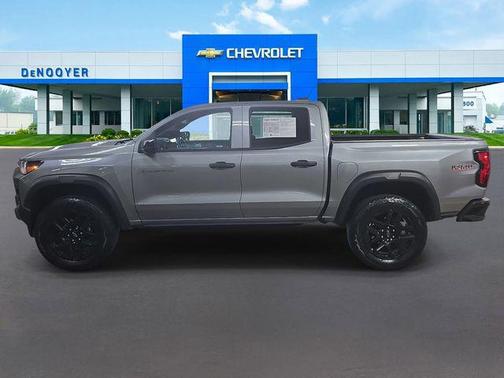 Sterling Gray Metallic 2024 Chevrolet Colorado Trail Boss