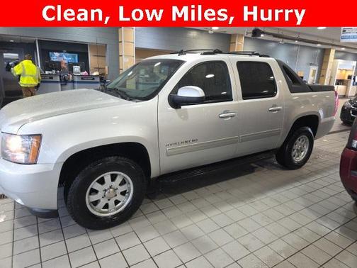 2011 Chevrolet Avalanche 1500 LS