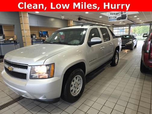 2011 Chevrolet Avalanche 1500 LS