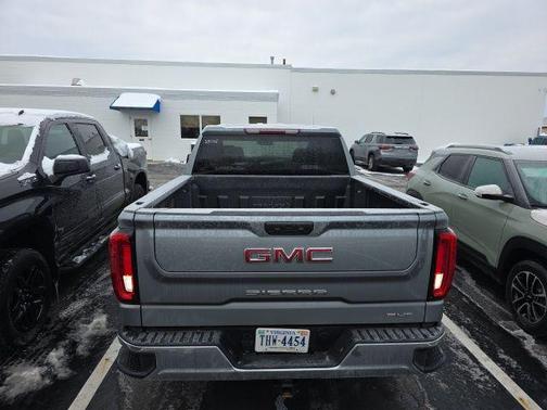 2024 GMC Sierra 1500 SLT