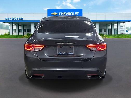 2016 Chrysler 200 S