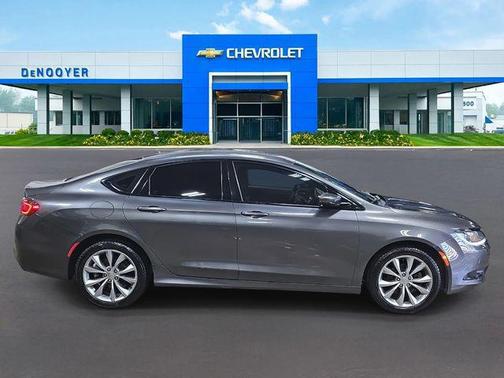 2016 Chrysler 200 S