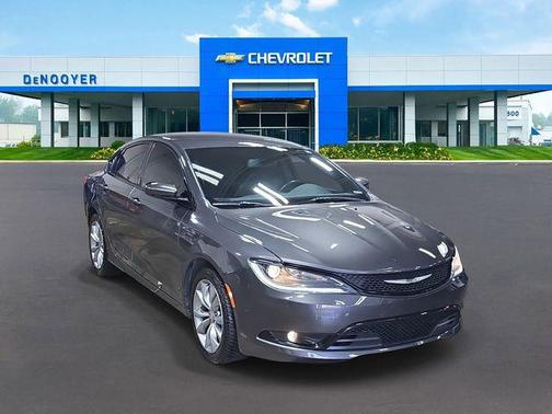 2016 Chrysler 200 S