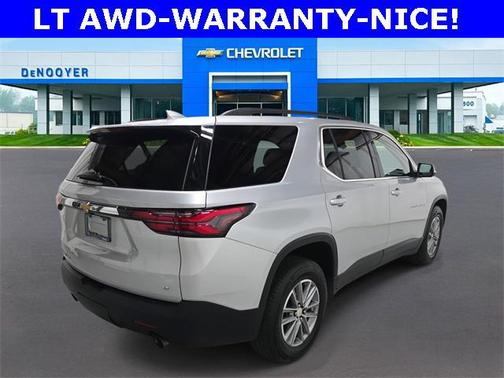 2022 Chevrolet Traverse LT Cloth