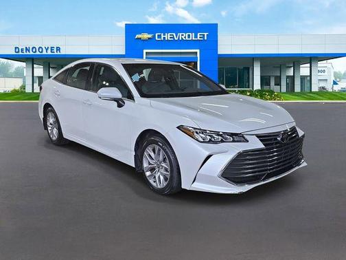 Wind Chill Pearl 2022 Toyota Avalon XLE
