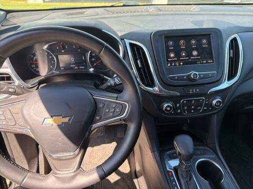 Mosaic Black Metallic 2024 Chevrolet Equinox 1LT