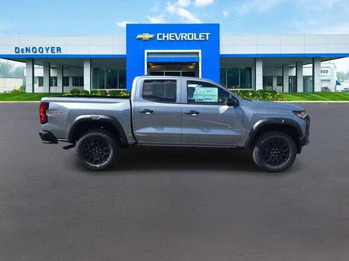 Sterling Gray Metallic 2026 Chevrolet Colorado Trail Boss