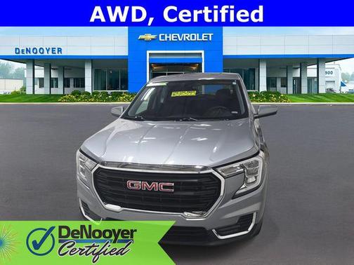 2024 GMC Terrain SLE