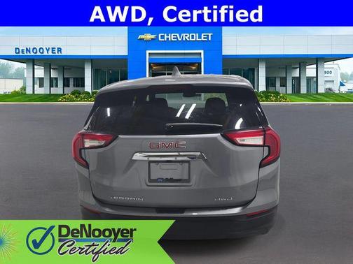 2024 GMC Terrain SLE