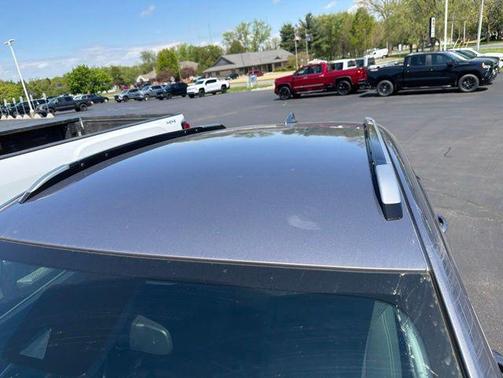 Gray Ghost Metallic 2023 Chevrolet Bolt EUV LT