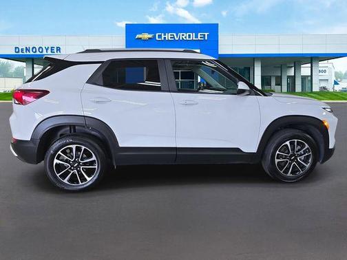 Summit White 2025 Chevrolet Trailblazer LT