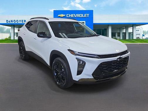 Summit White 2026 Chevrolet Trax FWD ACTIV