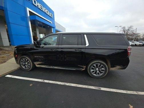 2021 Chevrolet Suburban LT