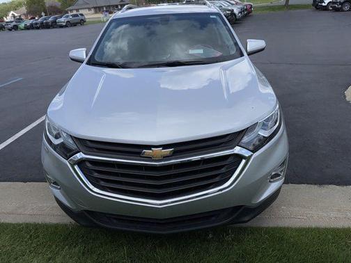Silver Ice Metallic 2019 Chevrolet Equinox 1LT