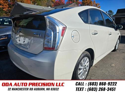 2013 Toyota Prius Plug-in Advanced