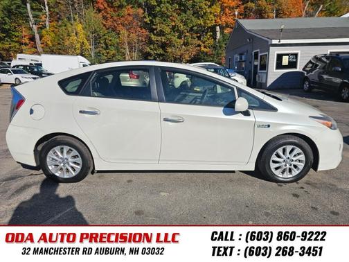 2013 Toyota Prius Plug-in Advanced