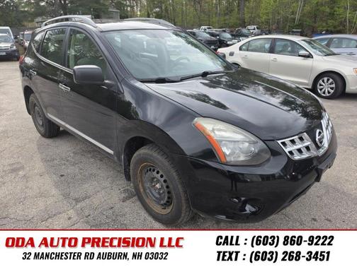 Black 2014 Nissan Rogue Select S