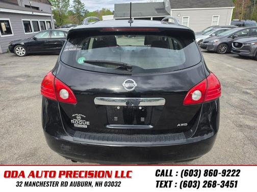 Black 2014 Nissan Rogue Select S