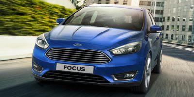 grey 2015 Ford Focus SE