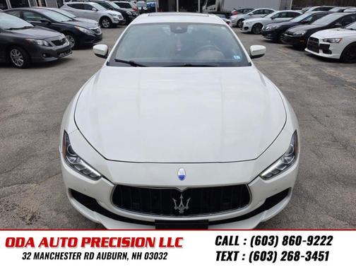 Bianco 2017 Maserati Ghibli S Q4