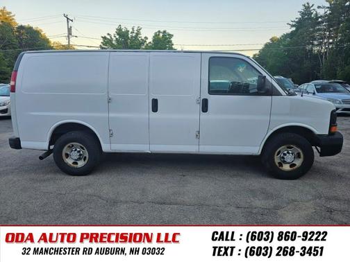 Summit White 2015 Chevrolet Express 2500 Work Van