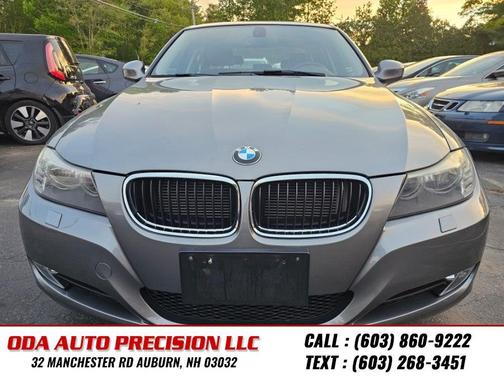 grey 2011 BMW 328 xDrive