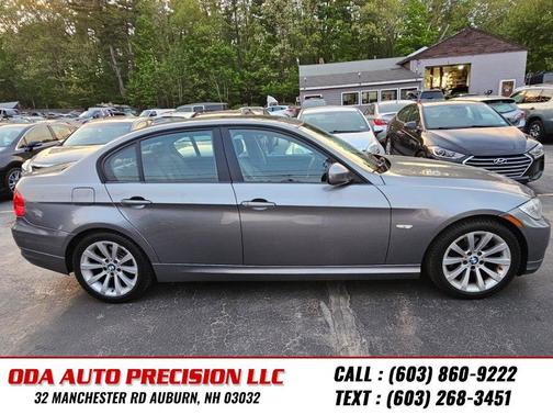 grey 2011 BMW 328 xDrive