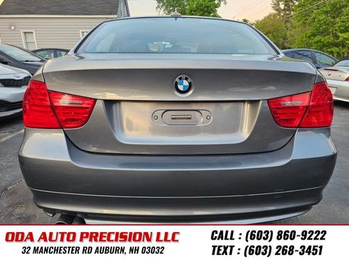 grey 2011 BMW 328 xDrive