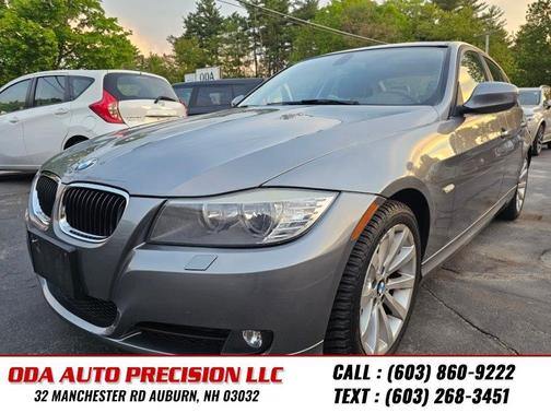 grey 2011 BMW 328 xDrive