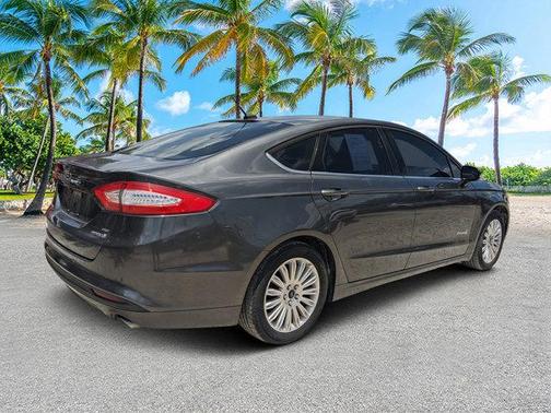 2015 Ford Fusion Hybrid SE