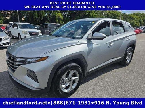 2023 Hyundai TUCSON SE