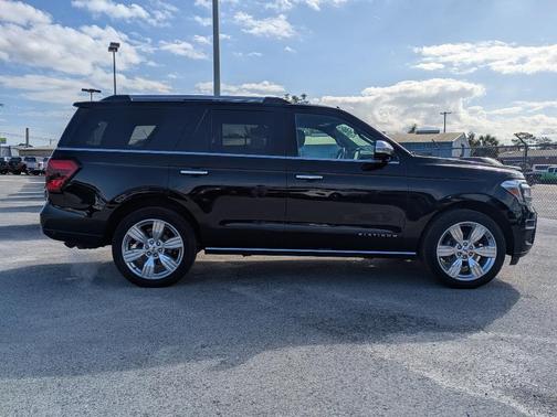 2024 Ford Expedition Platinum