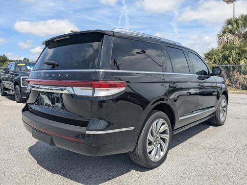 Black 2023 Lincoln Navigator Reserve