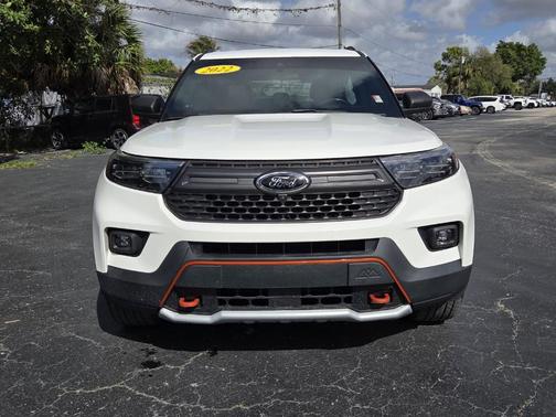 Star White 2022 Ford Explorer Timberline