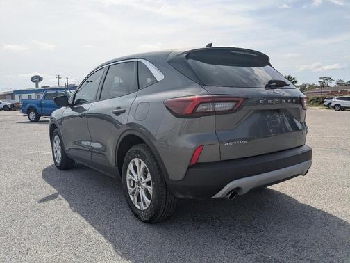 Carbonized Gray Metallic 2023 Ford Escape Active