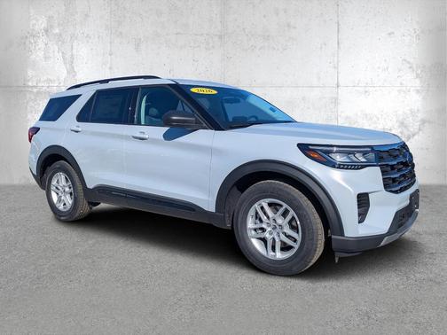 Space Silver 2026 Ford Explorer Active