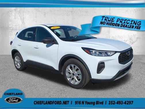 Oxford White 2023 Ford Escape Active