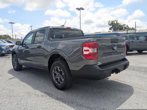 Carbonized Gray Metallic 2026 Ford Maverick XLT
