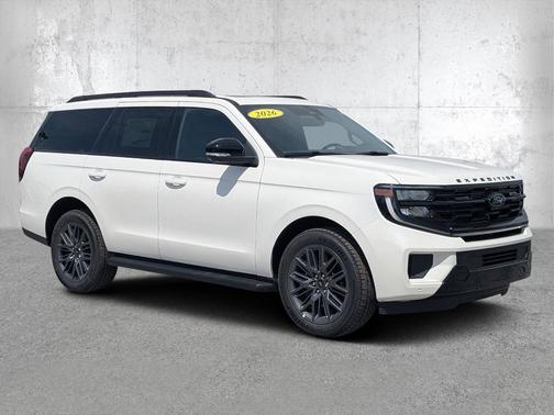 Star White 2026 Ford Expedition Platinum