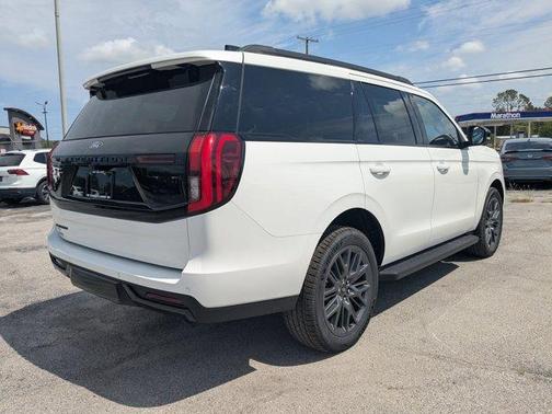 Star White 2026 Ford Expedition Platinum