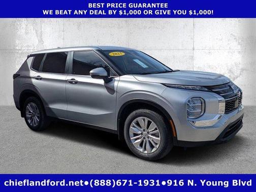 2025 Mitsubishi Outlander ES