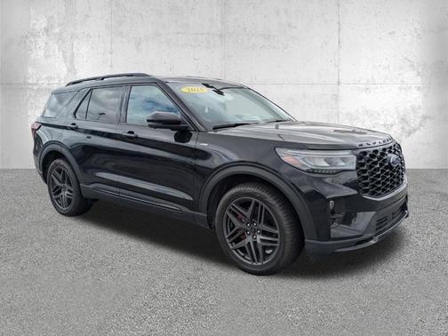 Black 2025 Ford Explorer ST-Line