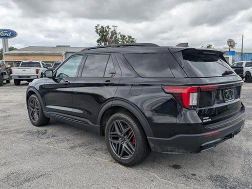 Black 2025 Ford Explorer ST-Line
