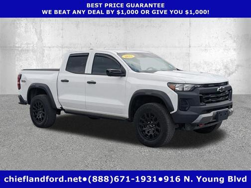 Summit White 2023 Chevrolet Colorado Trail Boss